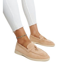 Bézs mokaszin fém medállal a Fiorano cégtől