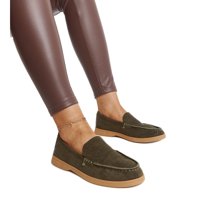 A márka sötétzöld velúr cipői Rumay