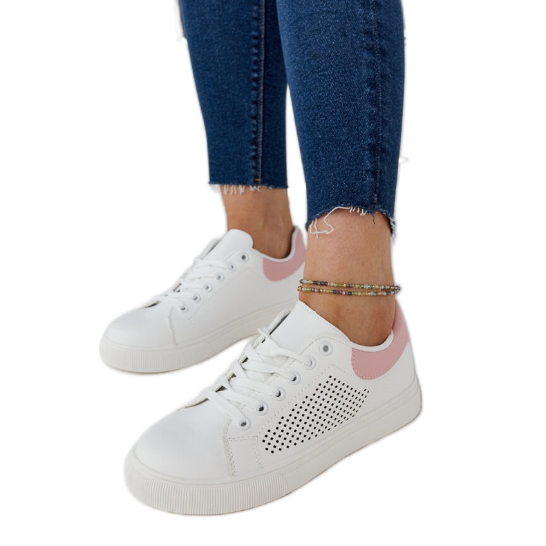 Fehér áttört Semhar tornacipő