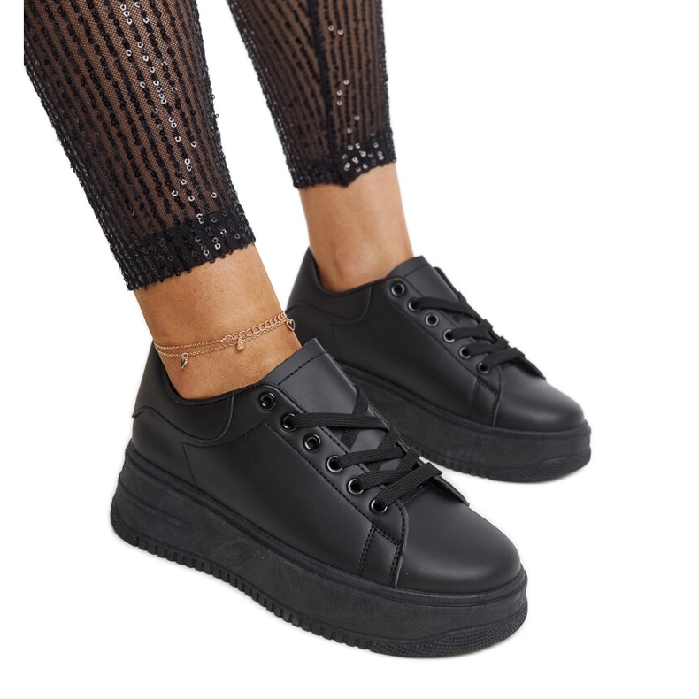 Fekete Ottavia platformos sportcipő