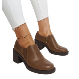 Barna Lavia magas sarkú cipő