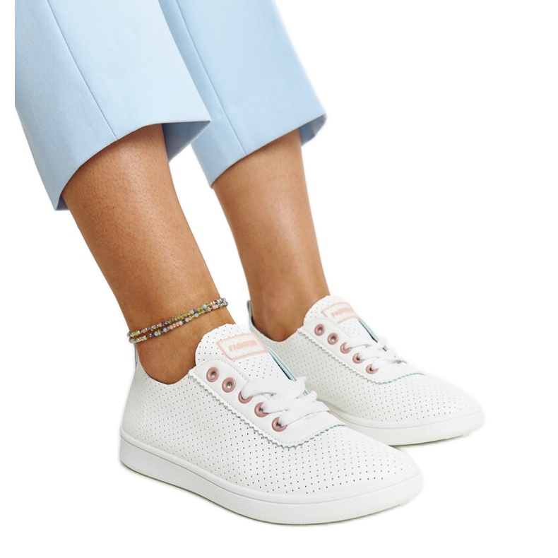 Yusra fehér öko-bőr tornacipő Yusra fehér öko-bőr tornacipő