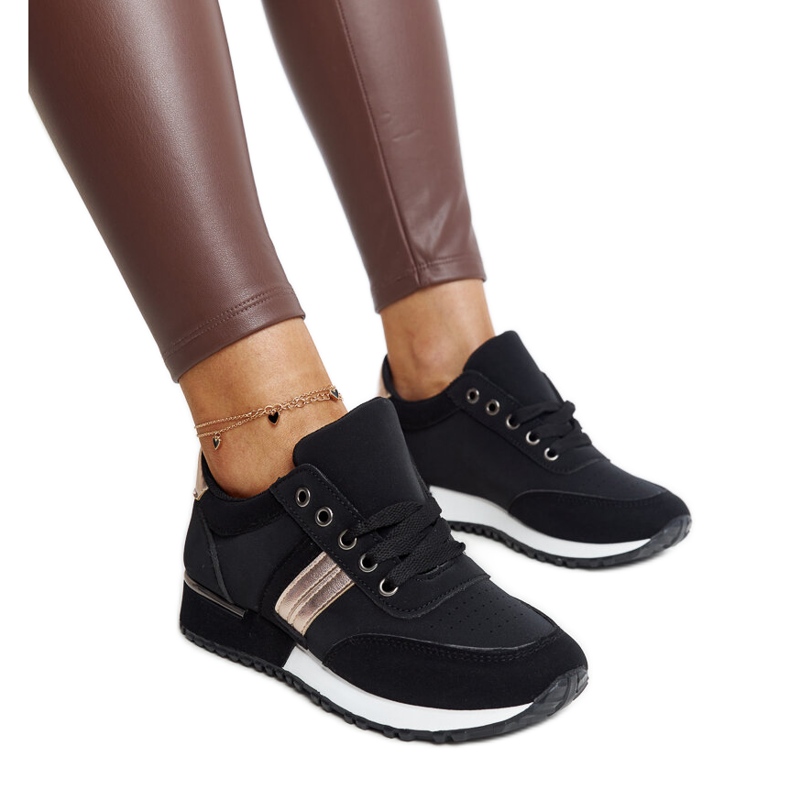 Fekete tornacipő Nihad gumi platformon