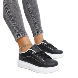 Fekete tornacipő dekoratív Perica strasszokkal