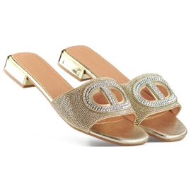 Elegáns arany színű, alacsony sarkú flitteres női papucs aranysárga