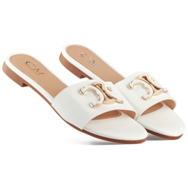 Fehér elegáns női papucsok díszítéssel