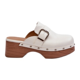 Női klumpák csatos, fehér Seprilla