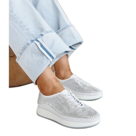 Ezüst bőr tornacipő az Amana platformon Ezüst bőr tornacipő az Amana platformon