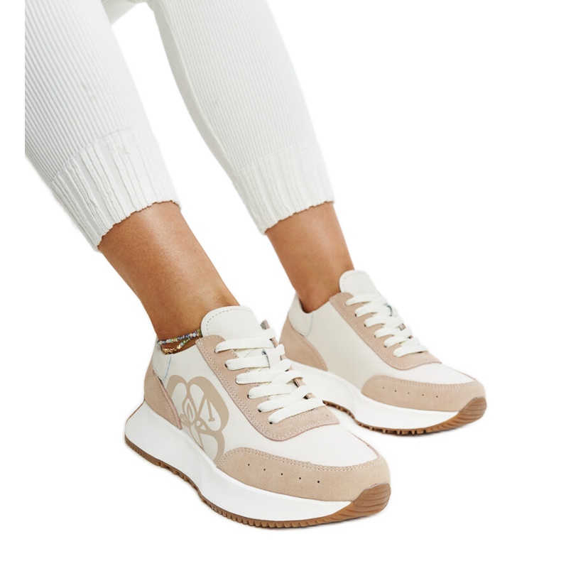 Bézs bőr női sportcipő