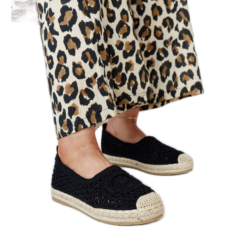 Fekete hímzett Seila espadrillák