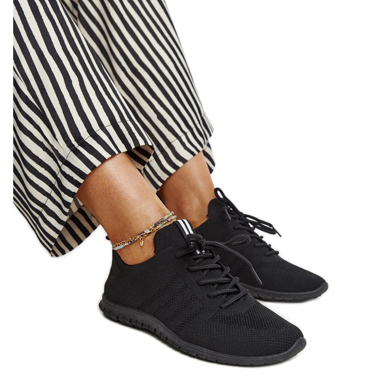 Fekete Shukornia sportcipő