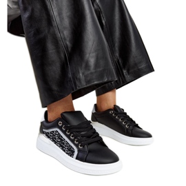 Fekete platformos tornacipő fekete csillámmal