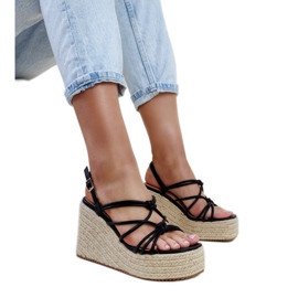 Fekete Mara ékszandál Fekete Mara ékszandál