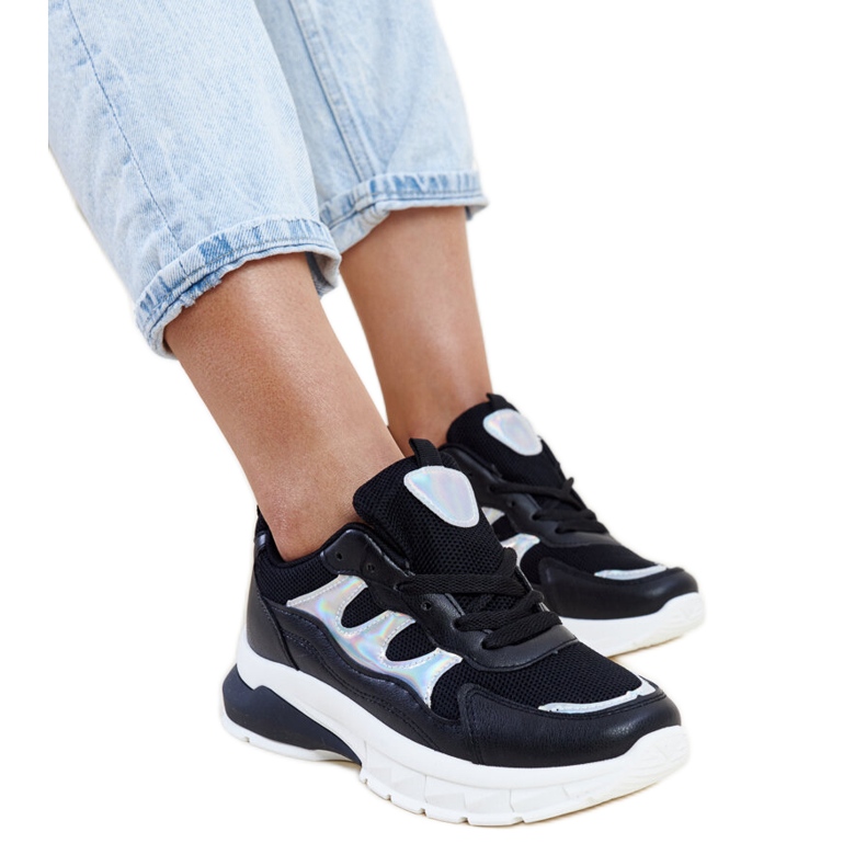 Fekete tornacipő vastag Matea talppal