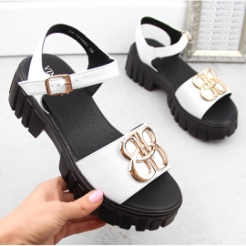 Női bőr magas sarkú és platform szandál, fehér Vinceza 7910