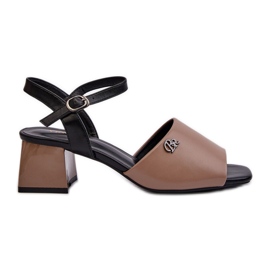 Vinceza Elegáns női szandál eco bőrből egy blokkon, bézs Vattima Vinceza Elegáns női szandál eco bőrből egy blokkon, bézs Vattima
