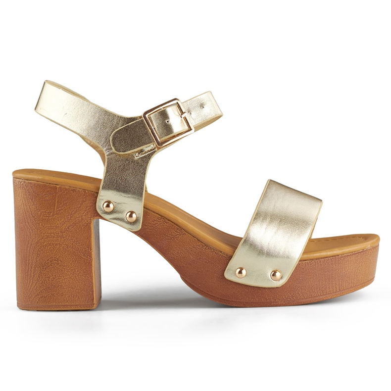 Arany szandál fa platformsarokkal aranysárga
