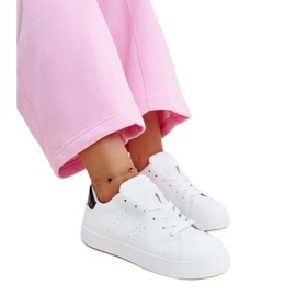 Fehér és fekete Akila tornacipő Fehér és fekete Akila tornacipő