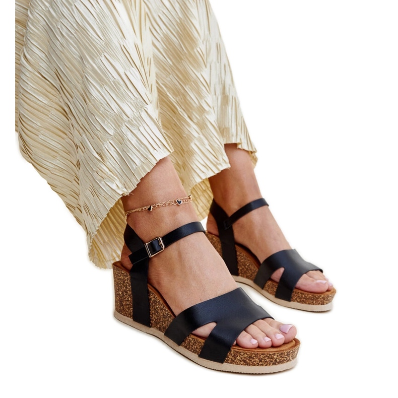 Gabera fekete parafa ékszandál