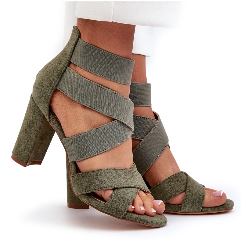 Női magassarkú szandál pánttal, zöld Obissa