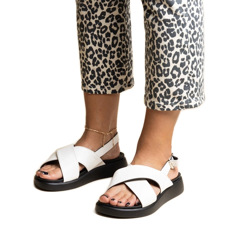 Fehér Burnet platformszandál