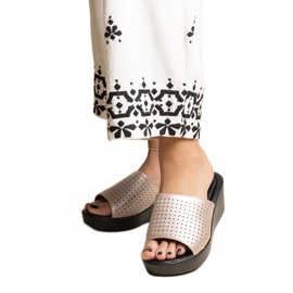 Arany áttört ékpapucs Garvin öko bőrből aranysárga Arany áttört ékpapucs Garvin öko bőrből aranysárga