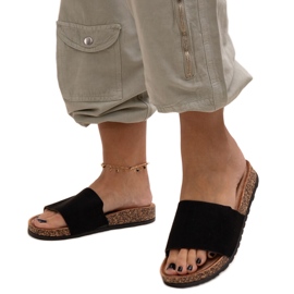 Klasszikus papucs Matilte parafa talppal fekete