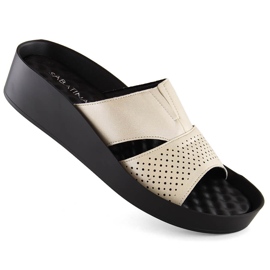 Női bézs színű, fényes papucs gumiszalaggal, Sabatina 2318-4