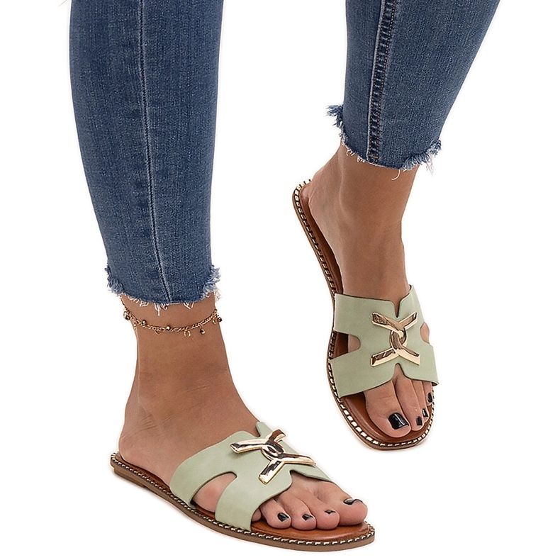 Zöld papucs Razanna csattal Zöld papucs Razanna csattal