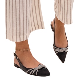 Balett lakások hegyes orrral és Sellar strasszokkal fekete