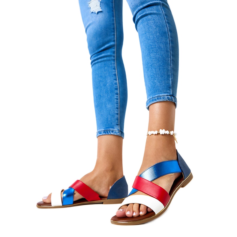 Evento Színes szandál zárt sarokkal a Massawa márkától fehér Evento Színes szandál zárt sarokkal a Massawa márkától fehér