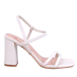 Borelli Beige stabil sarkú szandál bézs