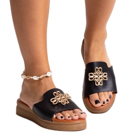 Fekete platform csúszdák Nibal csattal Fekete platform csúszdák Nibal csattal