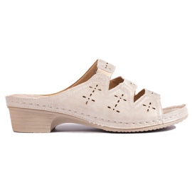 Áttört bézs éköszvérek