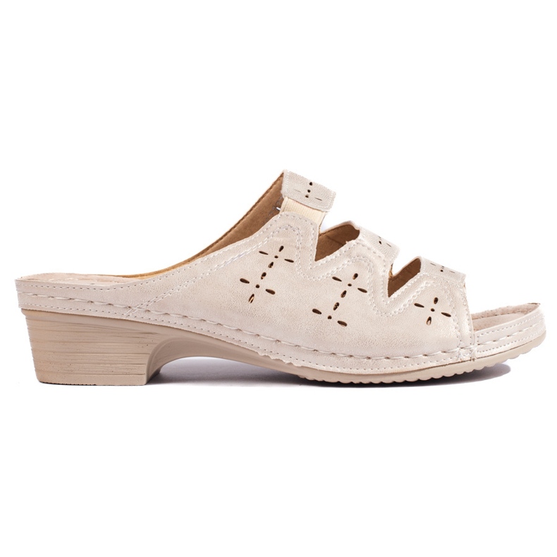 Áttört bézs éköszvérek