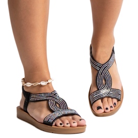 Fekete, Michalina cirkóniával díszített szandál