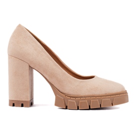 Női bézs velúr magas sarkú pumpák