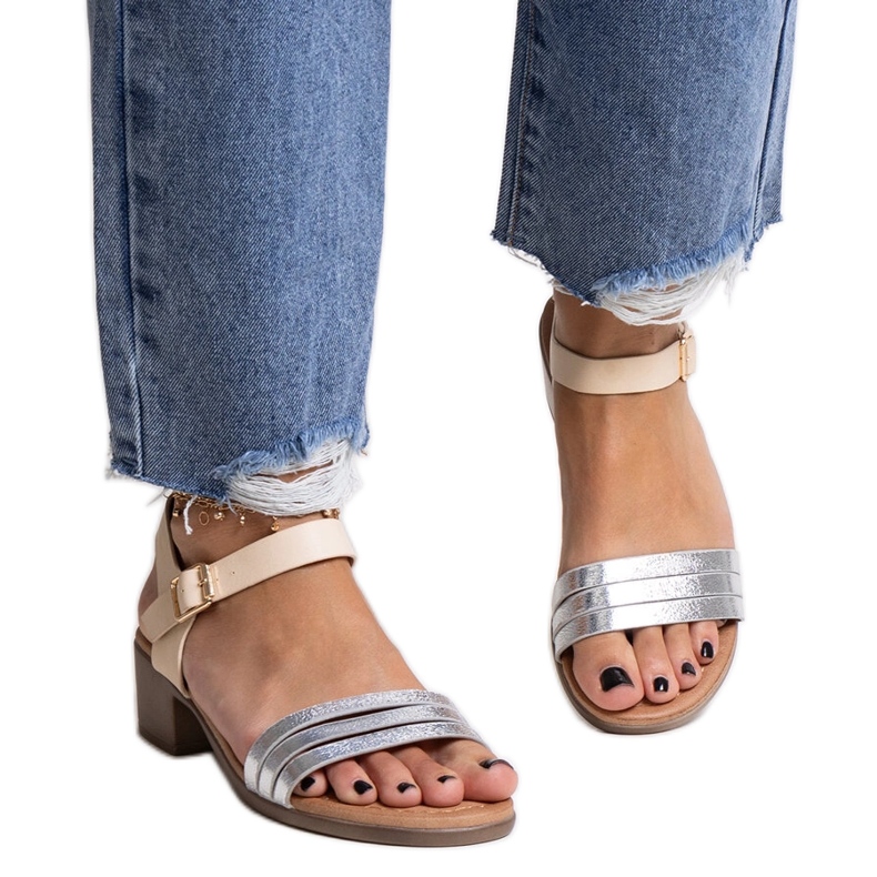 Salsabi ezüst alacsony sarkú szandál