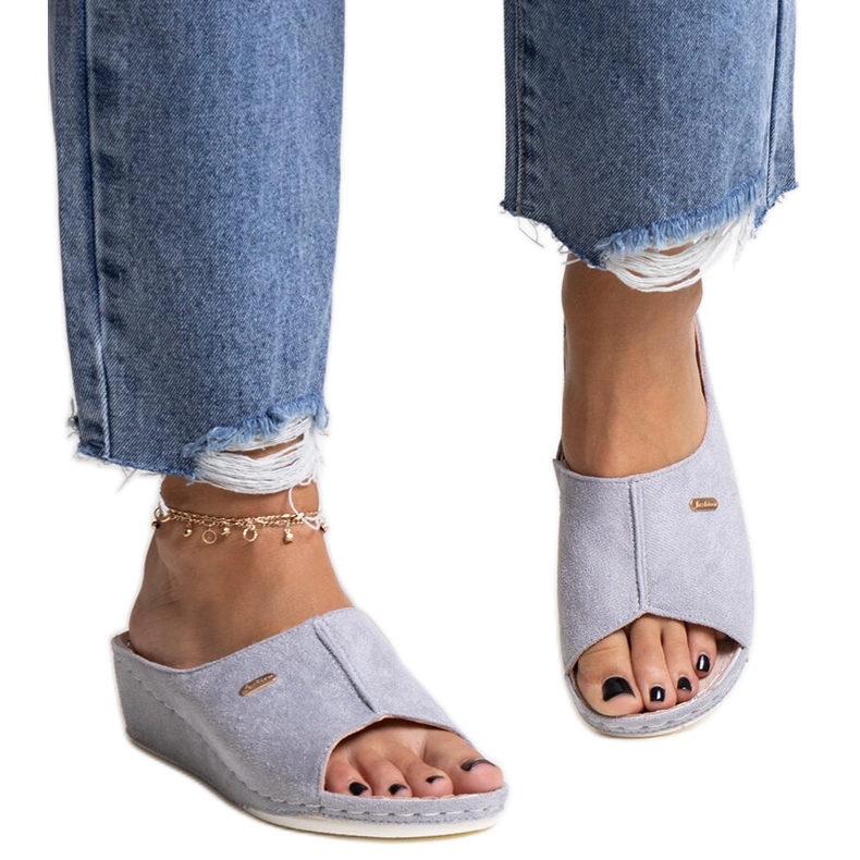 Szürke Semretana éköszvérek