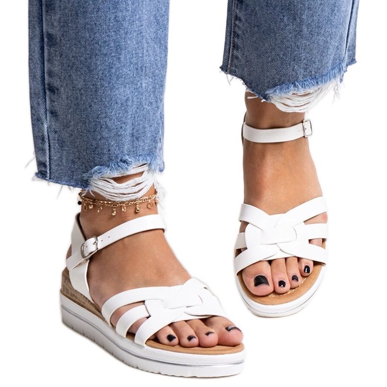 Fehér Hikma alacsony ékszandál