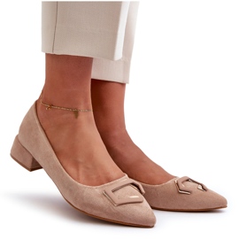 Alacsony sarkú pumpák dekorációval Eco Suede S.Barski KV27-034 Bézs