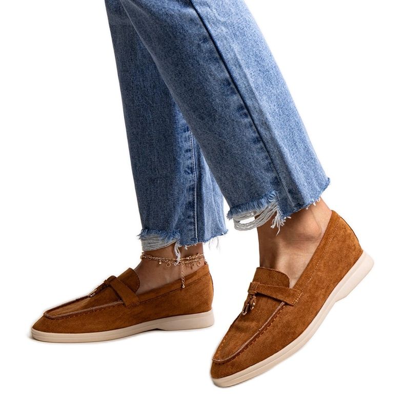 Barna mokaszin fém medállal a Fiorano cégtől