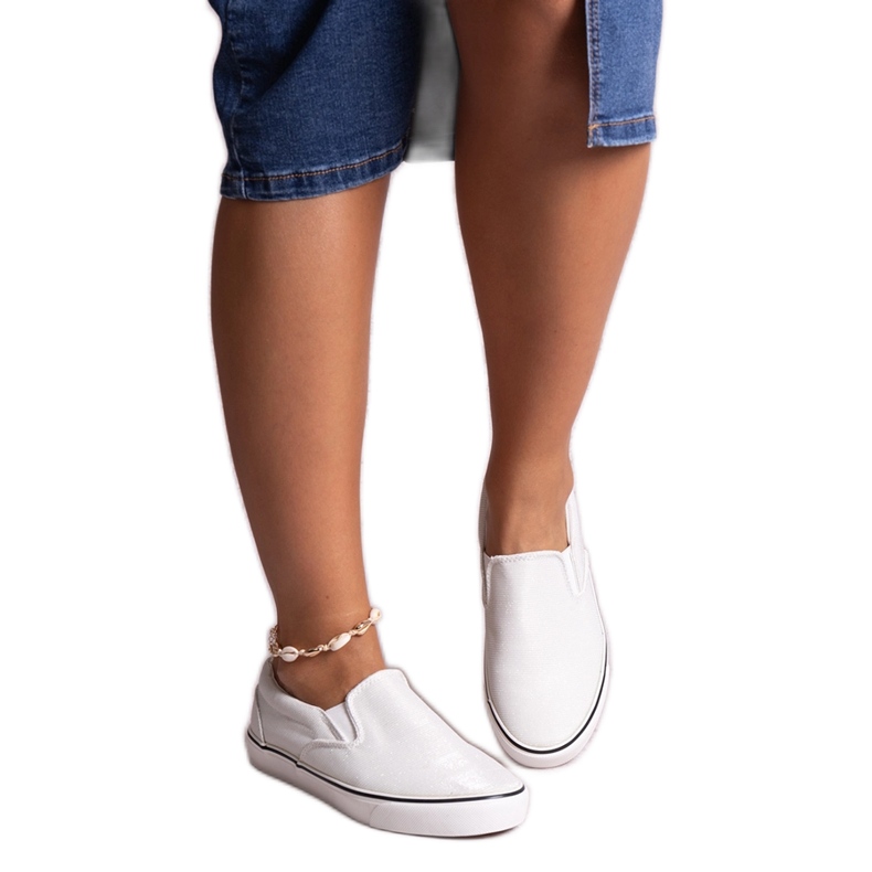 Sheliana fényes fehér tornacipője