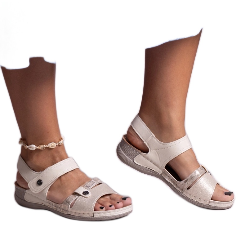 Huri bézs színű platformszandál