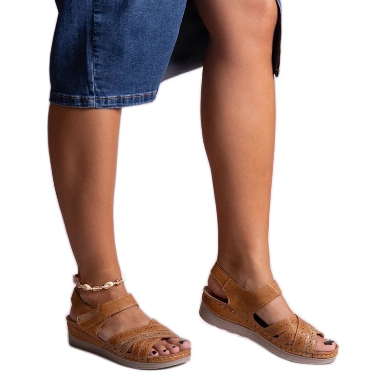 Barna Areja alacsony ékszandál