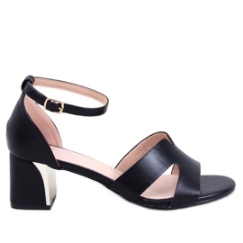 Claude Black magas sarkú szandál fekete