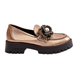 Virággal díszített női bőr mokaszinok, arany CheBello 4520 aranysárga