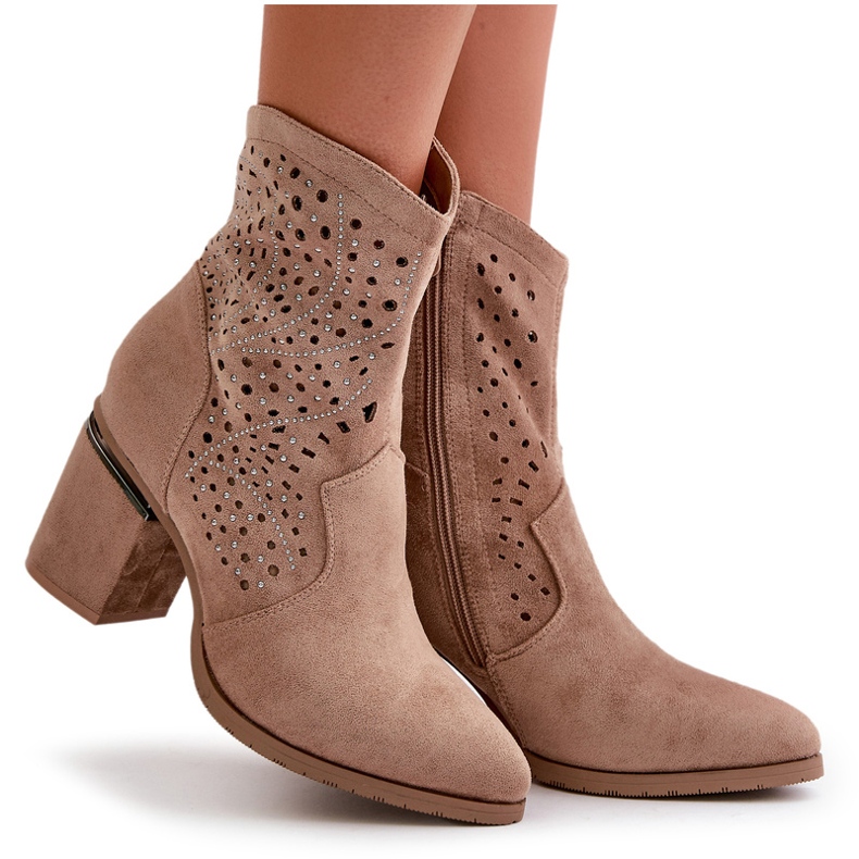 Díszített áttört női bokacsizma Eco Suede bézs S.Barski HY42-029