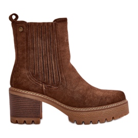 Női magassarkú csizma Eco velúrból, meleg sötétbarna Nevitas