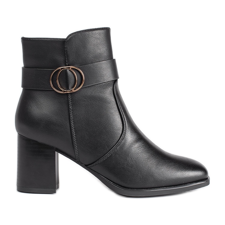 Fekete bokacsizma szögletes orrral